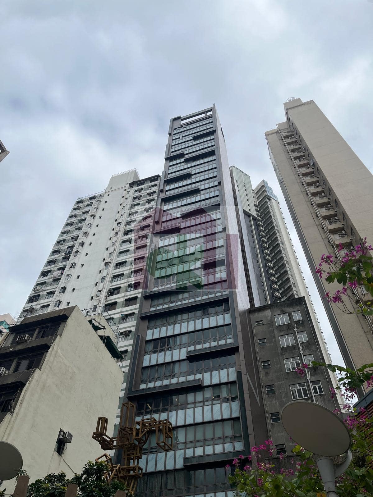 威華商業中心, 西營盤